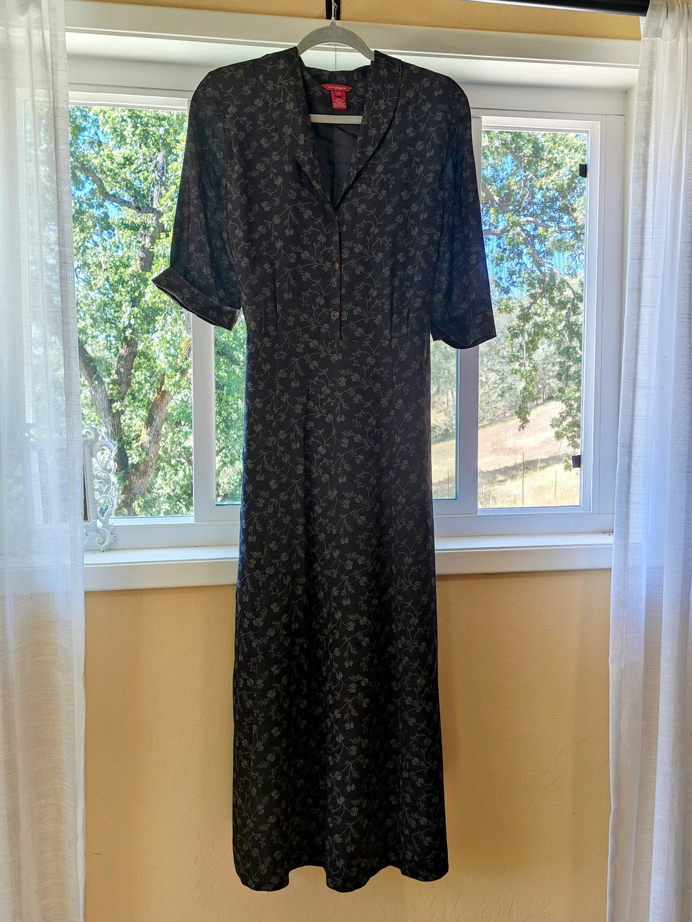 Black Floral Midi Dress - Classic V-Neck Sleeve Dress